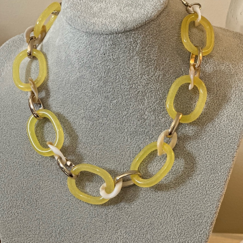 NWT Lane Bryant sunny lemon yellow necklace